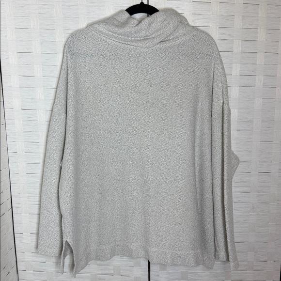 Ava & Viv Cowl-Neck Oatmeal with Gold Metallic Sparkle Thread Sweater Size 2X - Picture 6 of 10